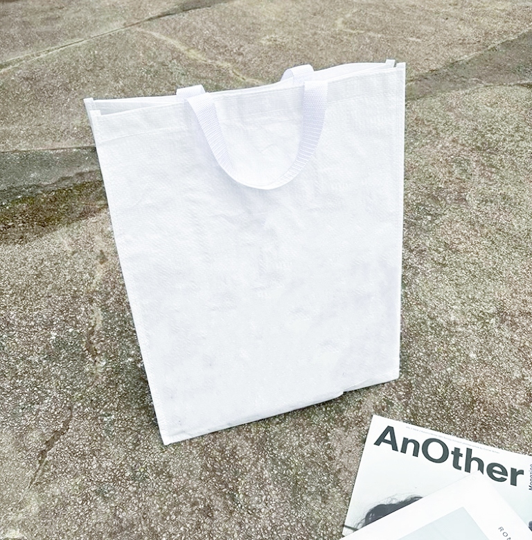 Small plastic woven bag number009